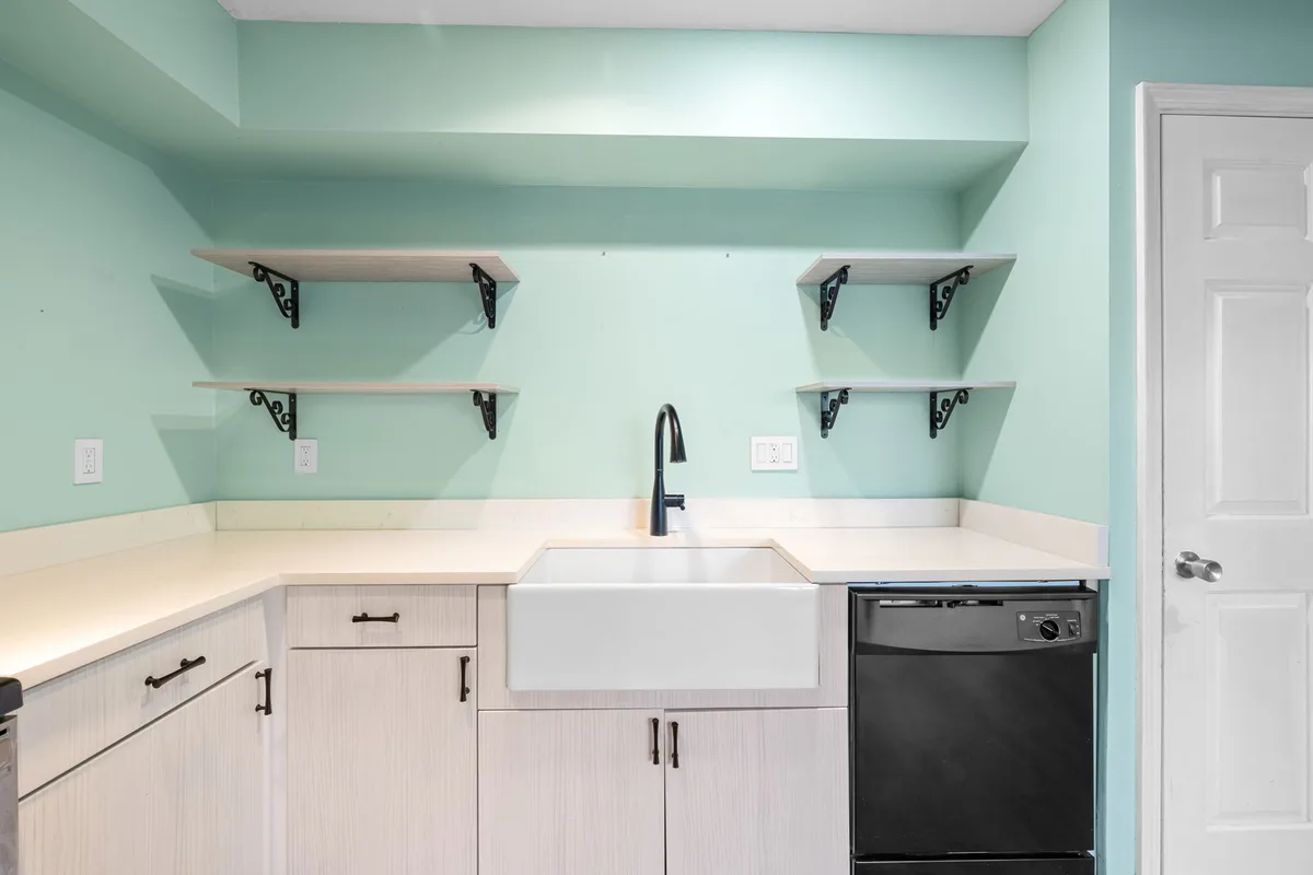 kitchen after shelves
